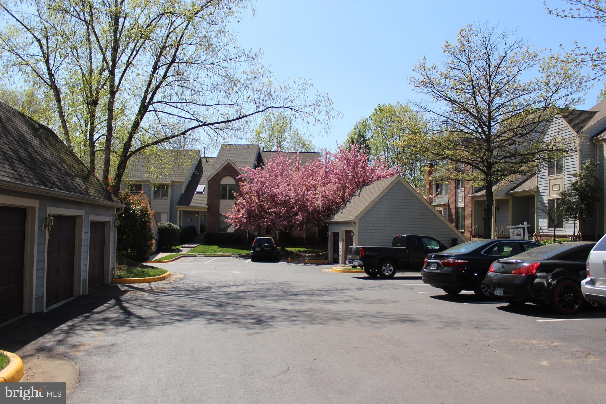 FAIR LAKES - Residential Lease