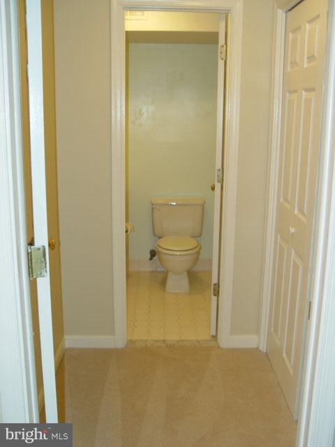 FAIR LAKES - Residential Lease