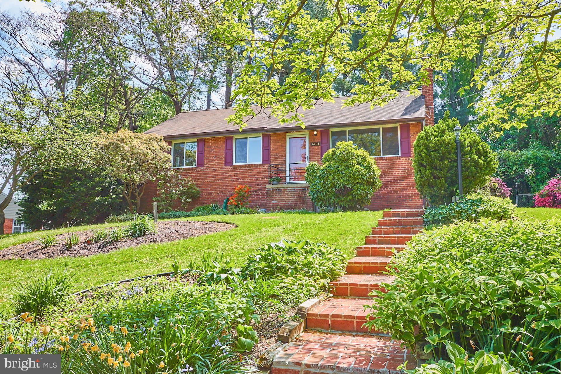 COLUMBIA PINES - Residential