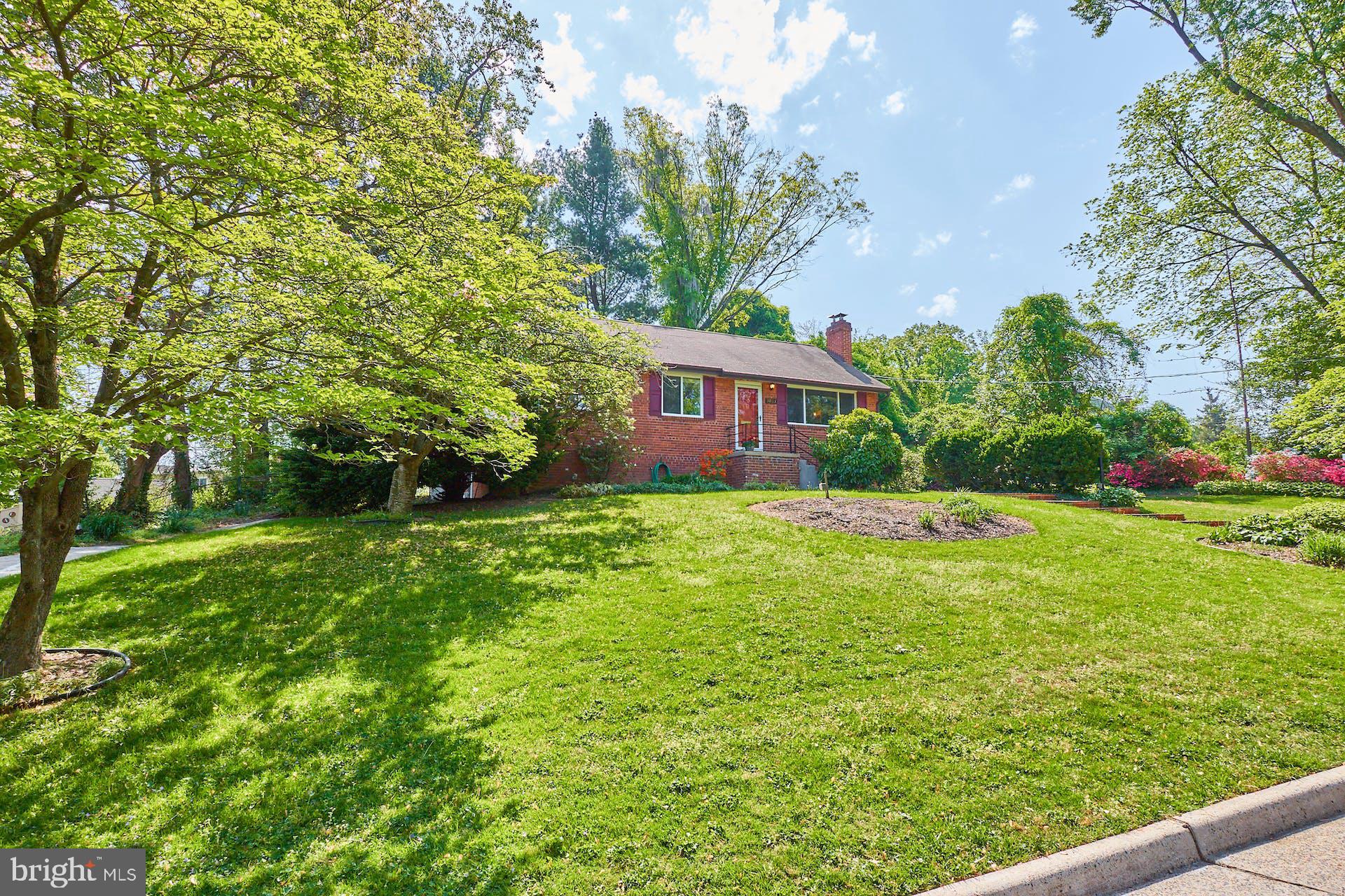 COLUMBIA PINES - Residential