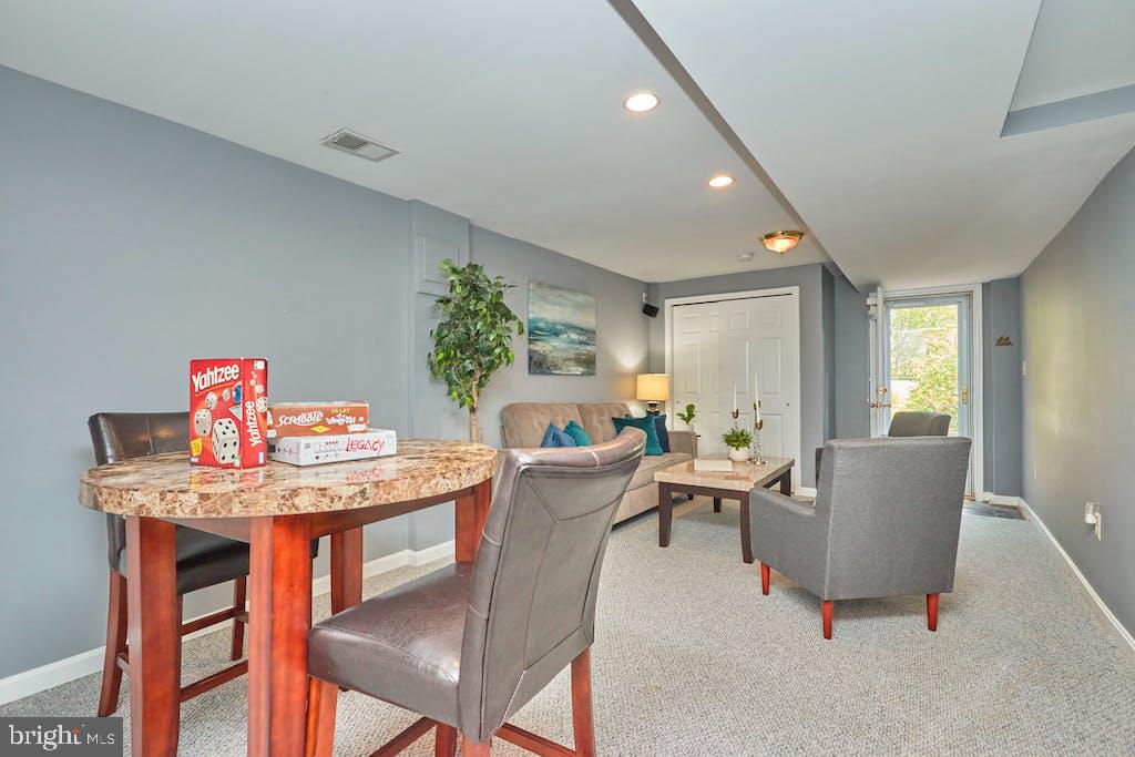 COLUMBIA PINES - Residential