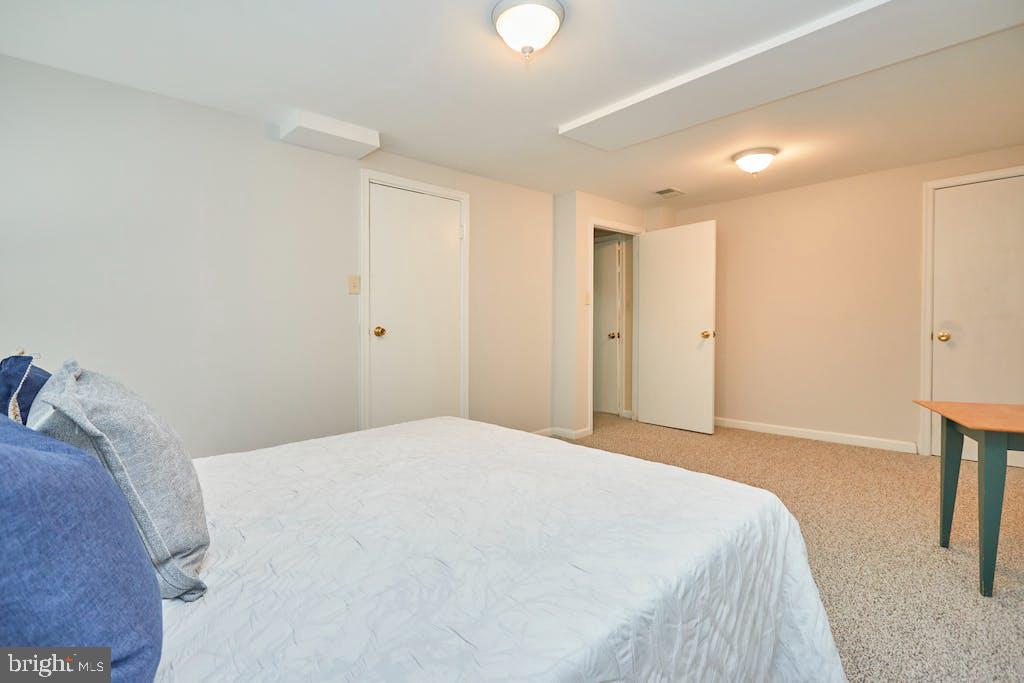 COLUMBIA PINES - Residential