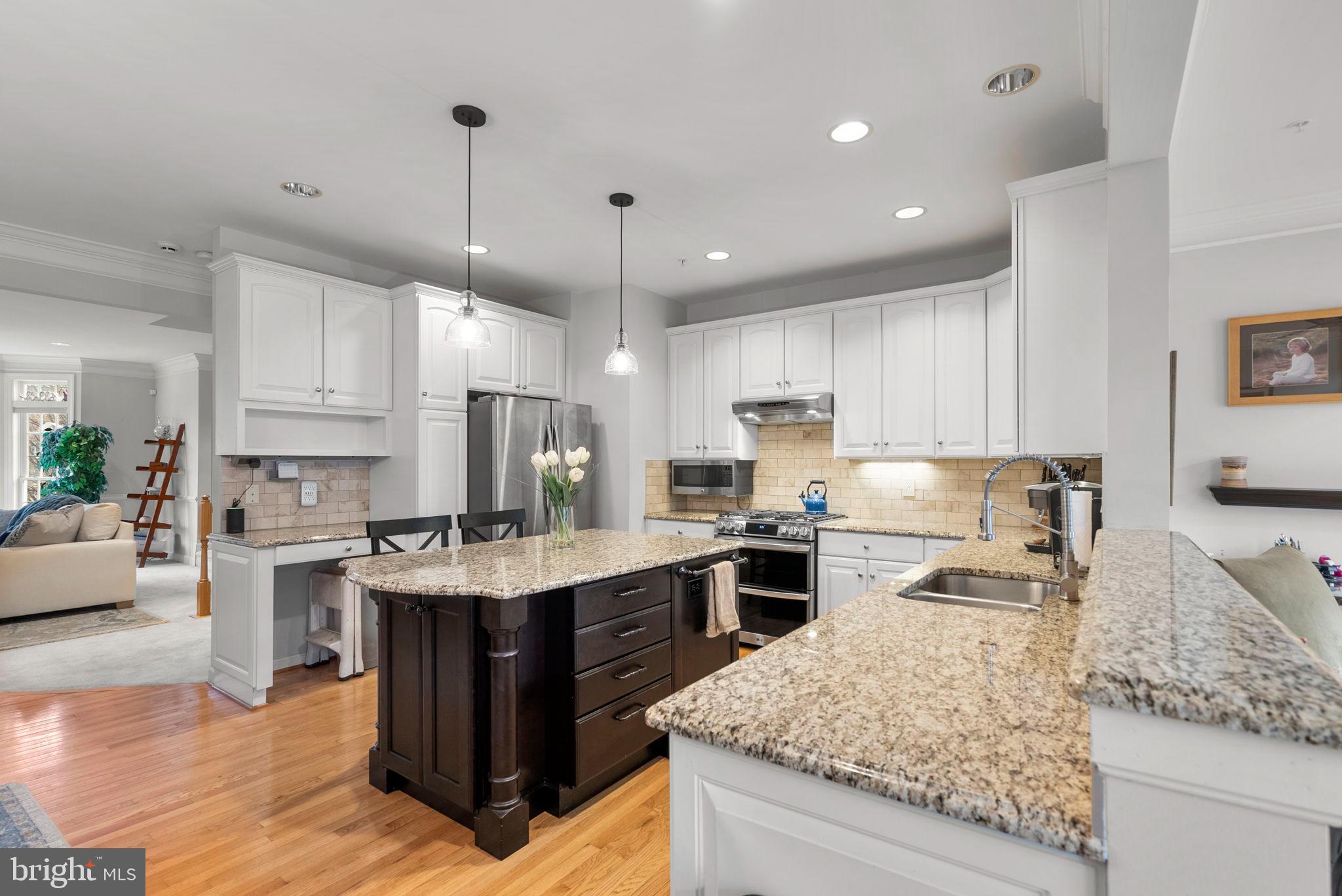 POTOMAC CHASE - Residential