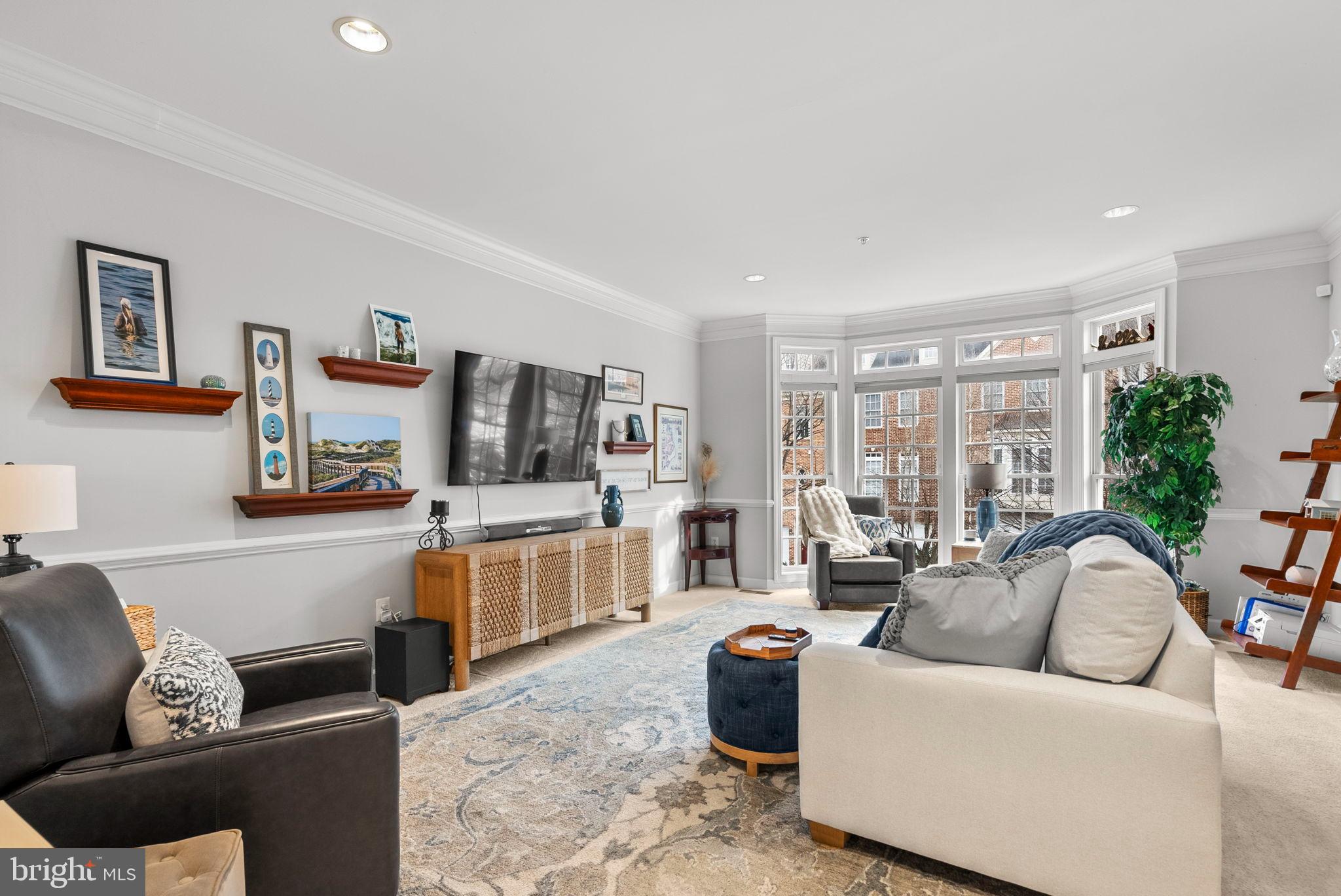 POTOMAC CHASE - Residential