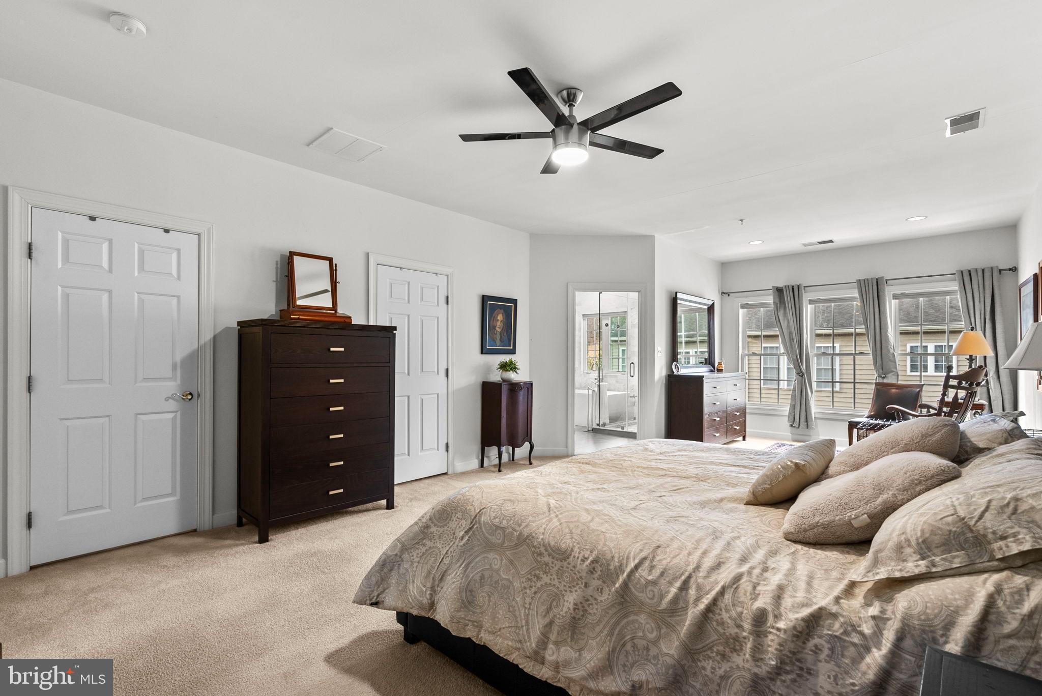 POTOMAC CHASE - Residential