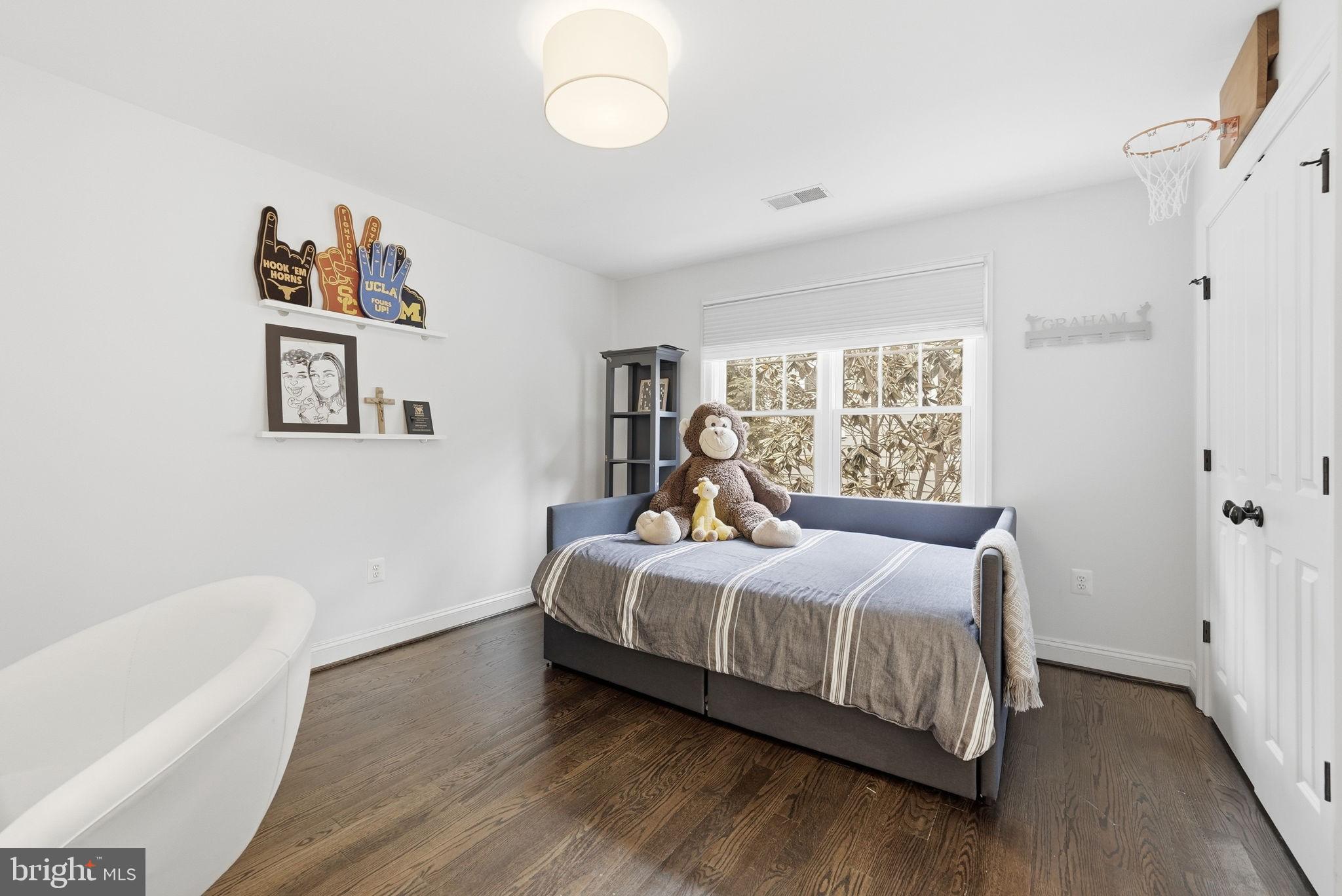 CHERRYDALE - Residential