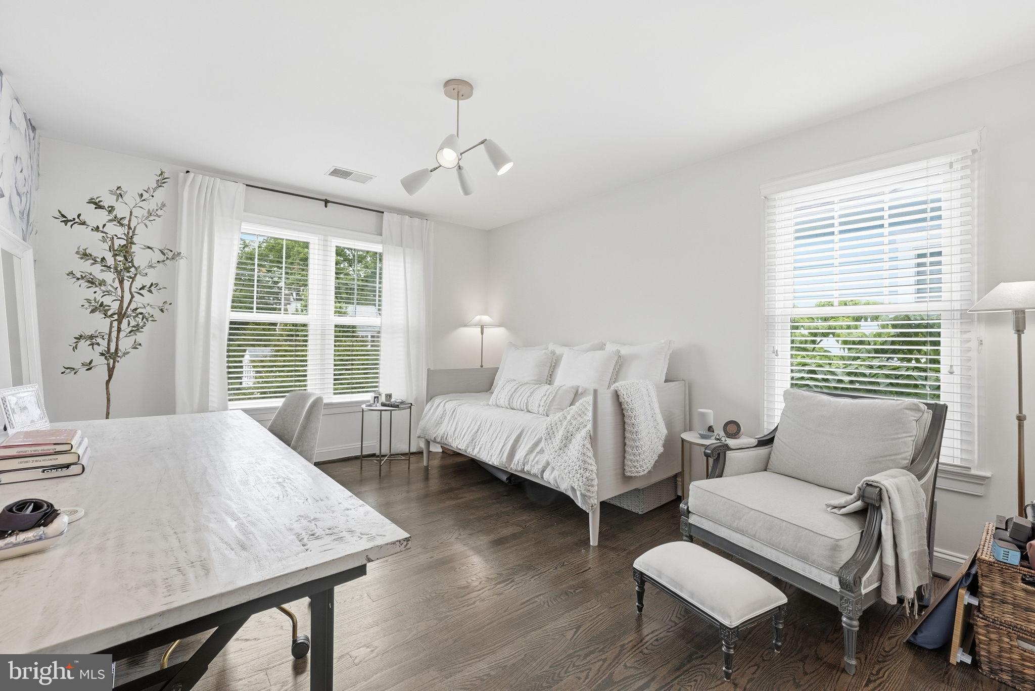 CHERRYDALE - Residential
