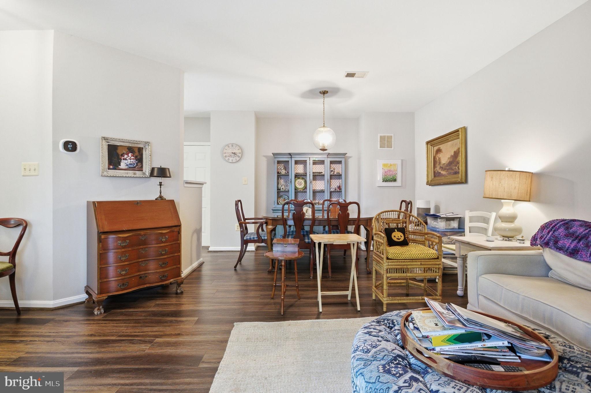 LIFESTYLE AT SULLY STATION - Residential