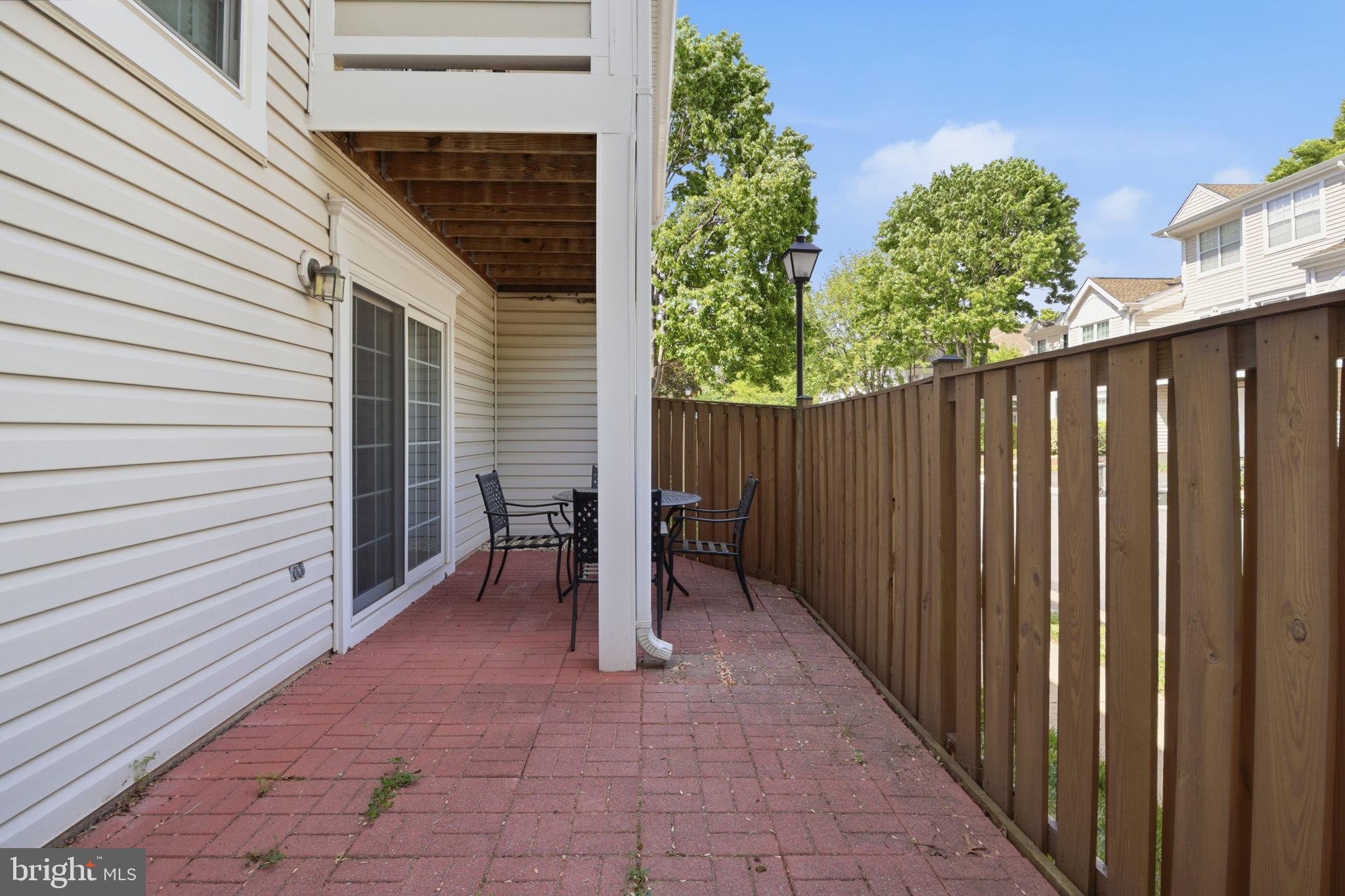 LIFESTYLE AT SULLY STATION - Residential