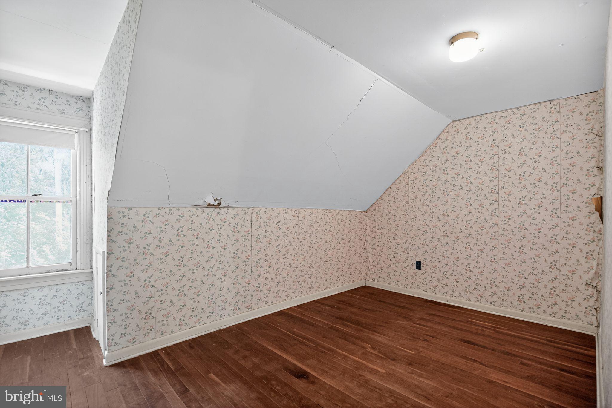 BUMPY KNOLLS - Residential