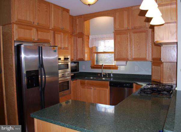 WESTMORELAND SHORES - Residential