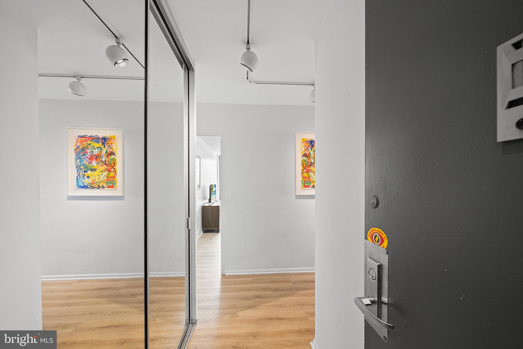 210 LOCUST STREET 19GW