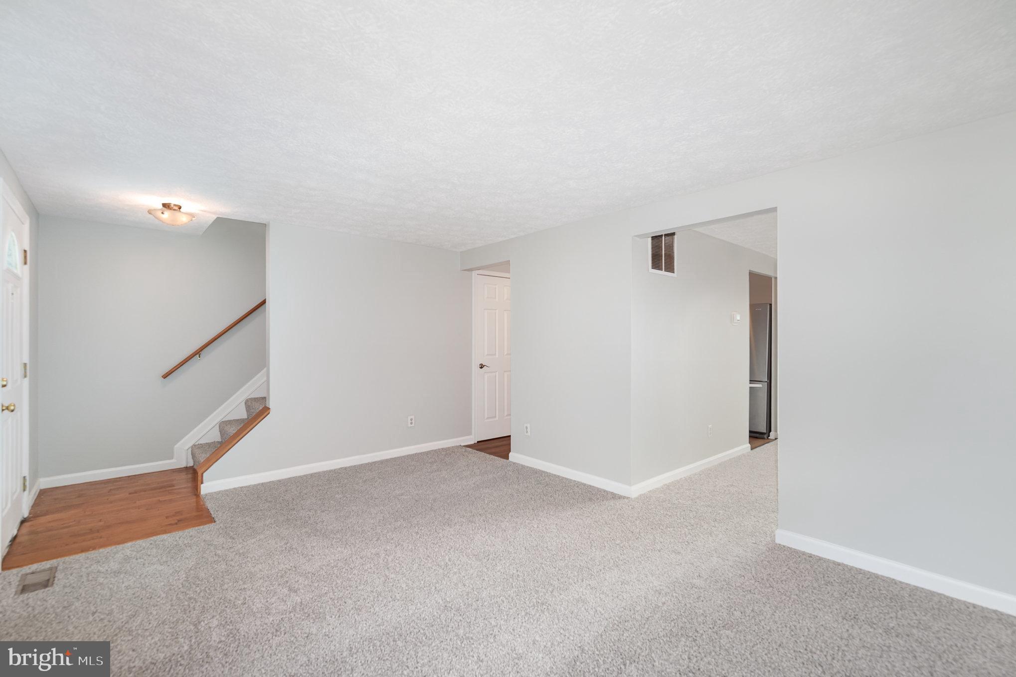 3 HALLFIELD COURT