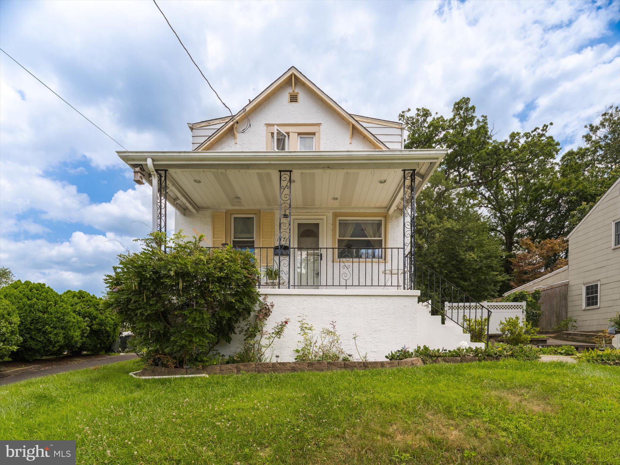 1571 ROCKWELL ROAD