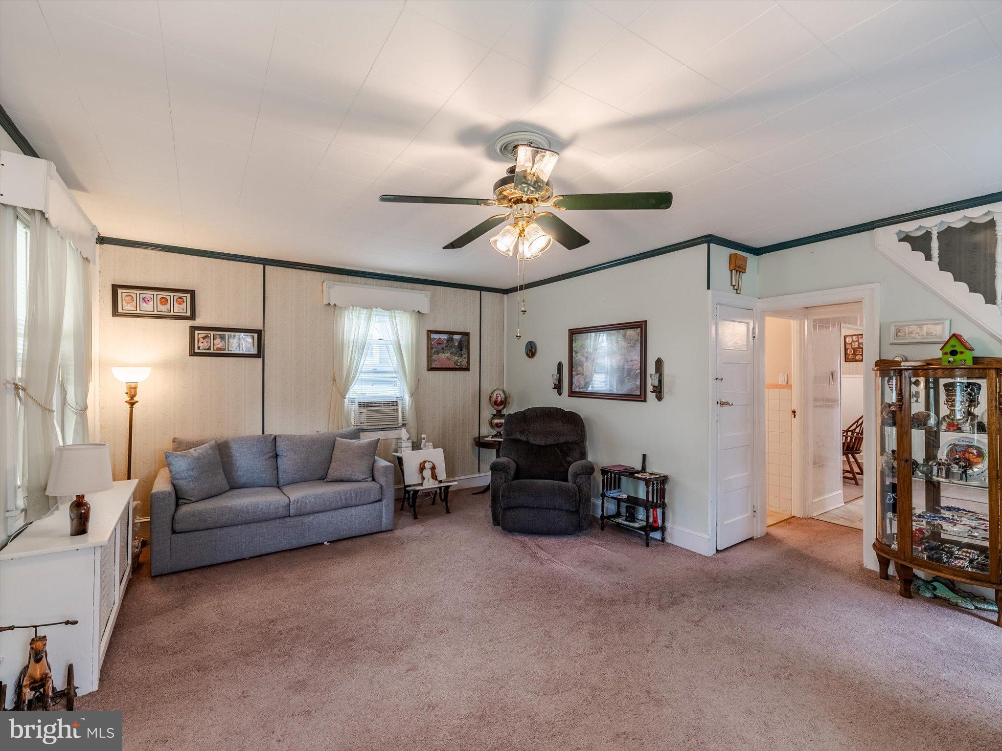 1571 ROCKWELL ROAD