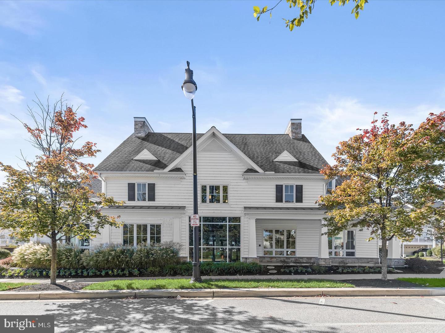 OXFORD SQUARE - Residential