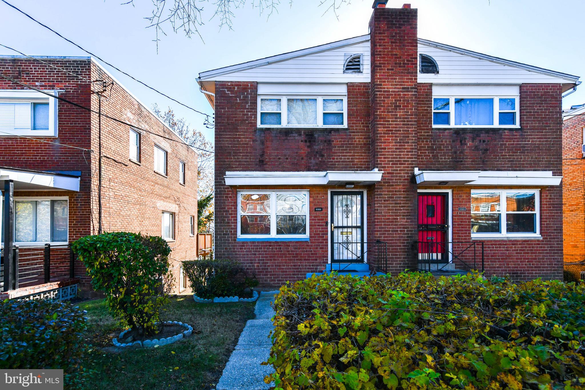 5320 CHILLUM PLACE NE