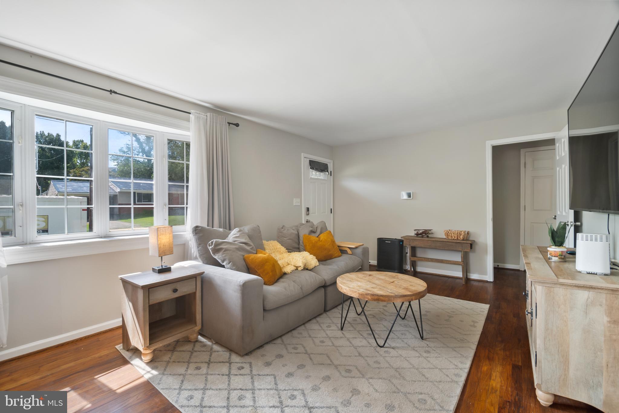 CRESTWOOD - Residential