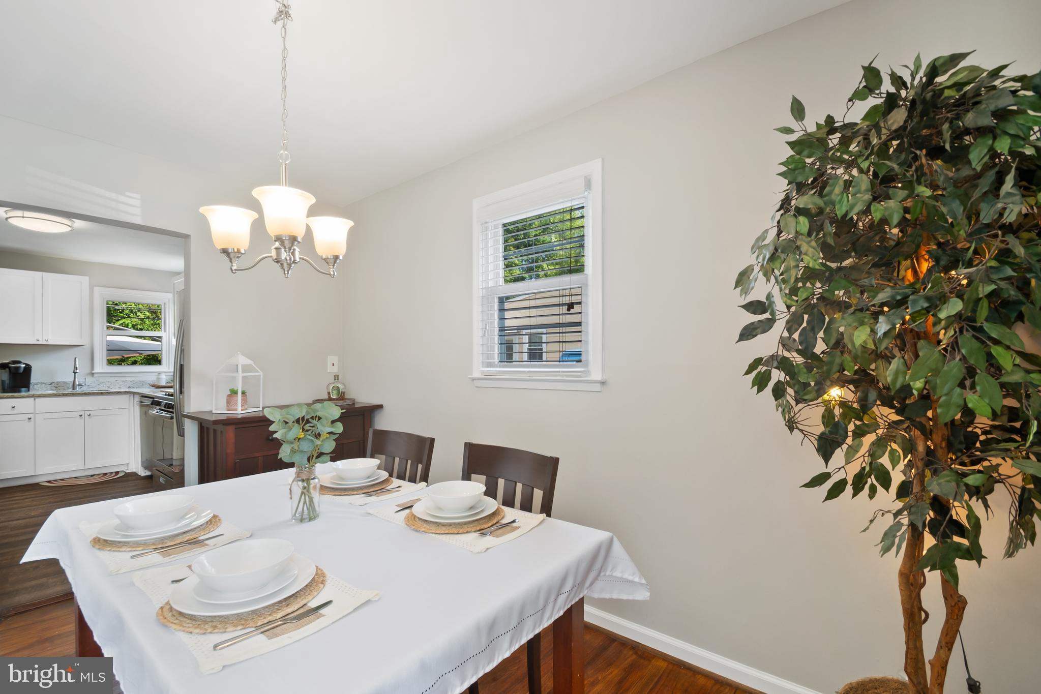 CRESTWOOD - Residential