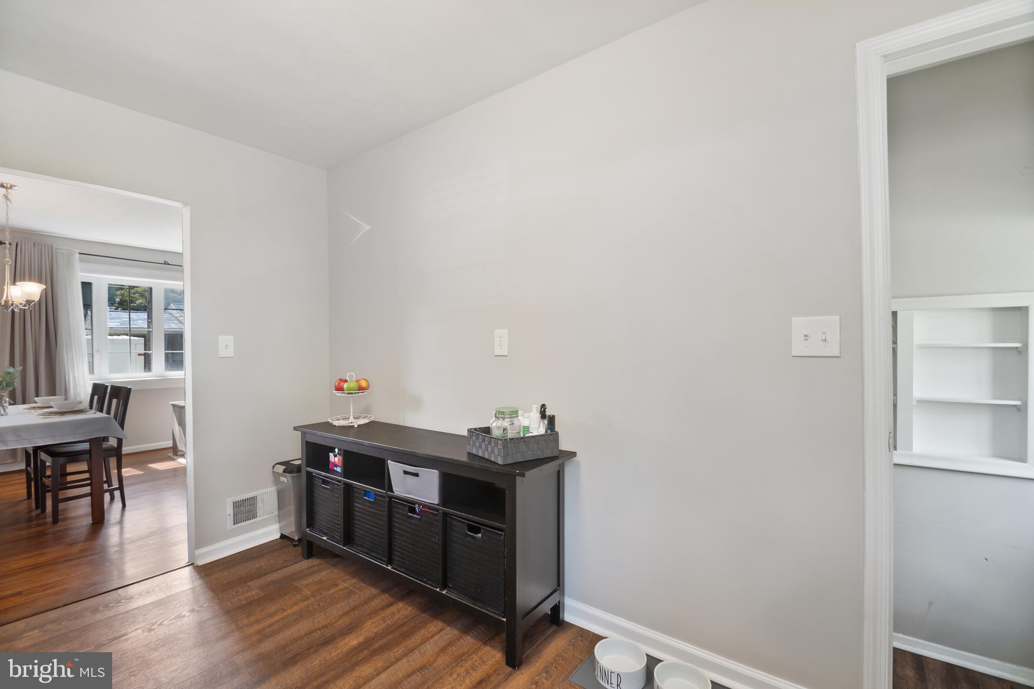 CRESTWOOD - Residential