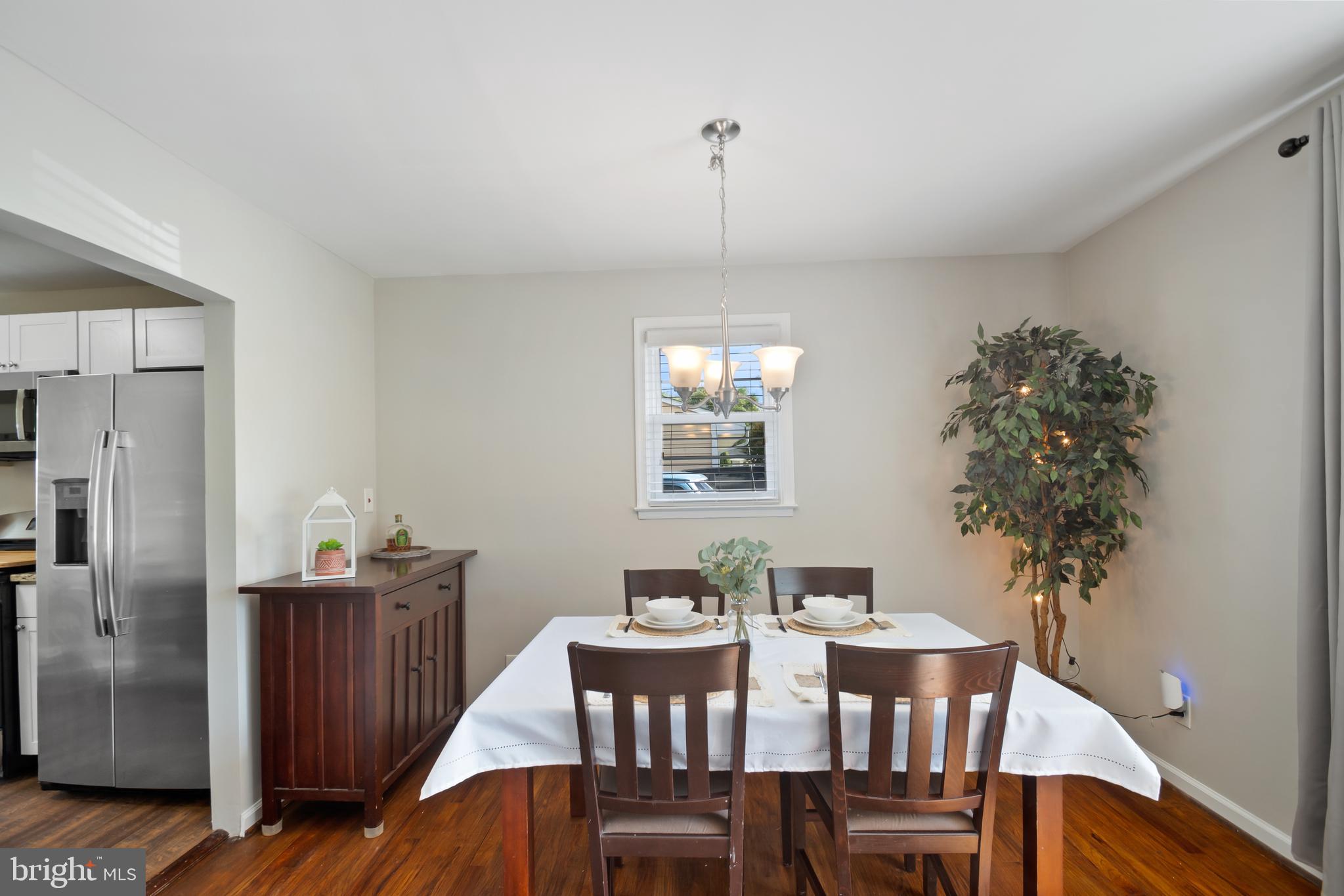 CRESTWOOD - Residential