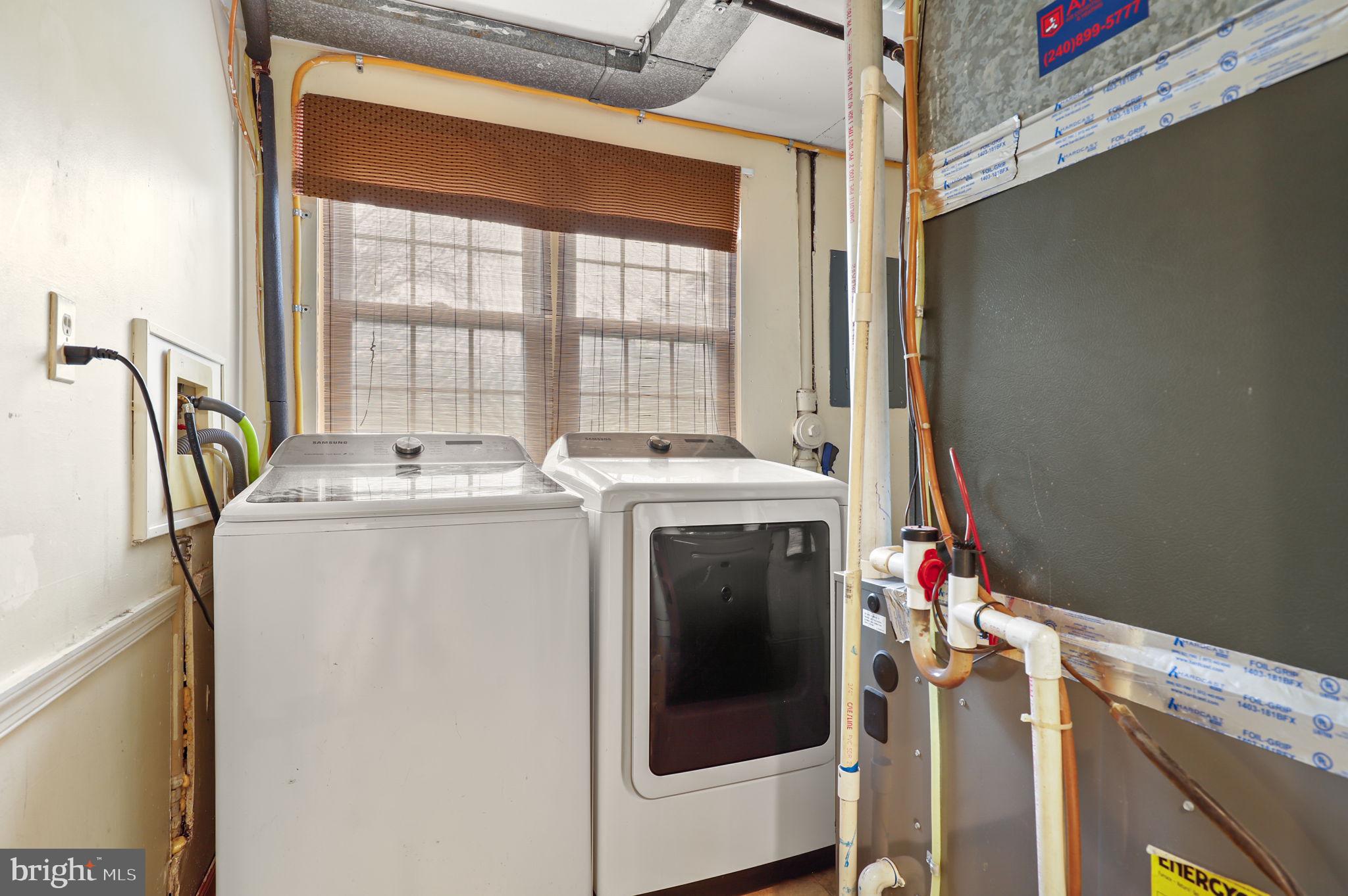 MILL CREEK TOWNE - Residential