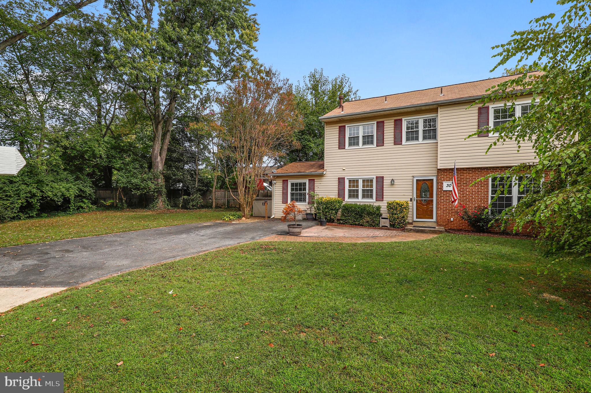 30 MILLCREST COURT