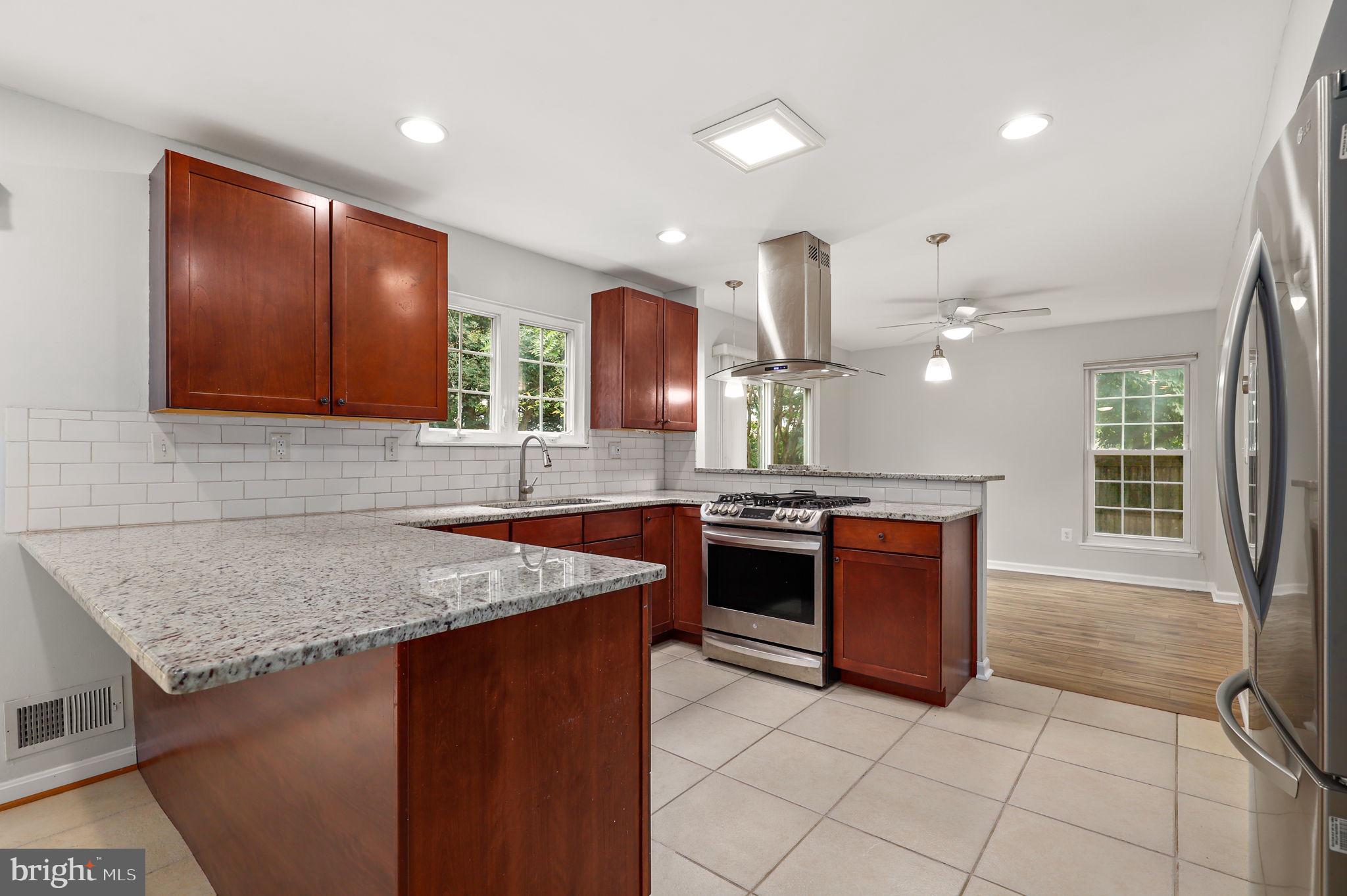 MILL CREEK TOWNE - Residential