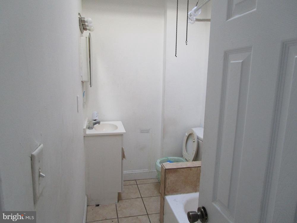 PHILADELPHIA (SOUTHWEST) - Residential