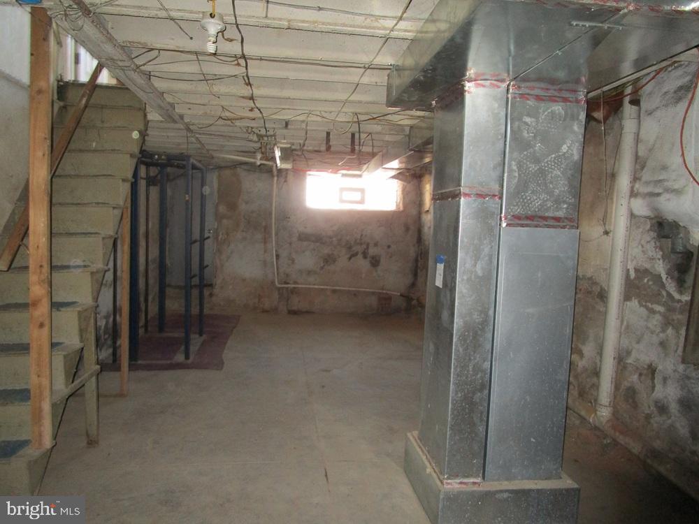 PHILADELPHIA (SOUTHWEST) - Residential