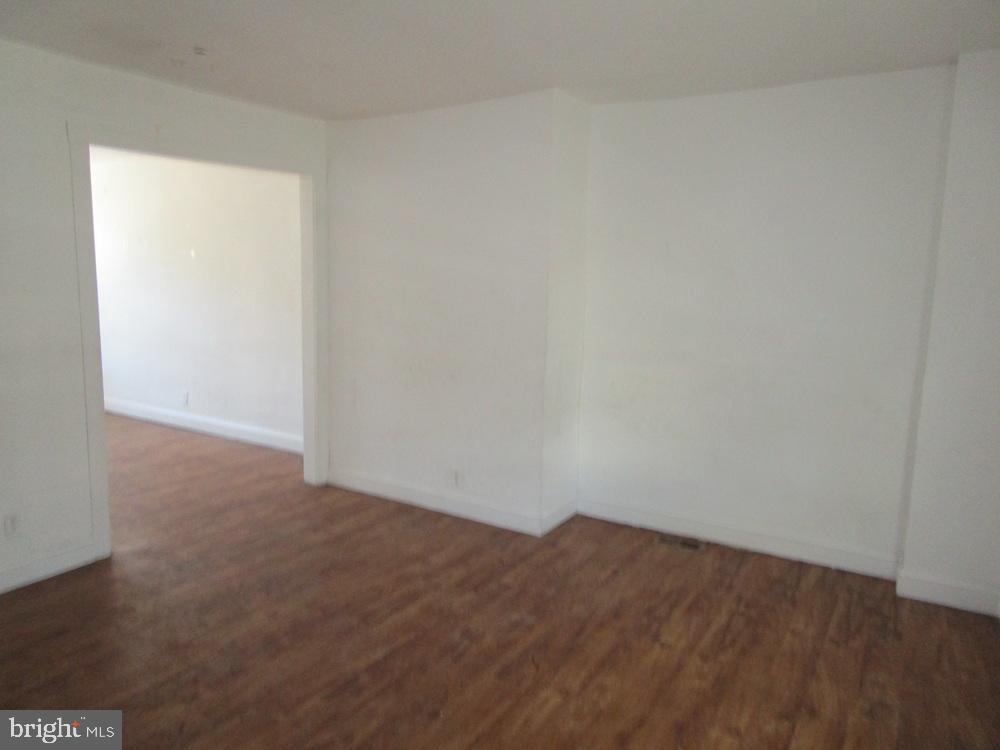 PHILADELPHIA (SOUTHWEST) - Residential