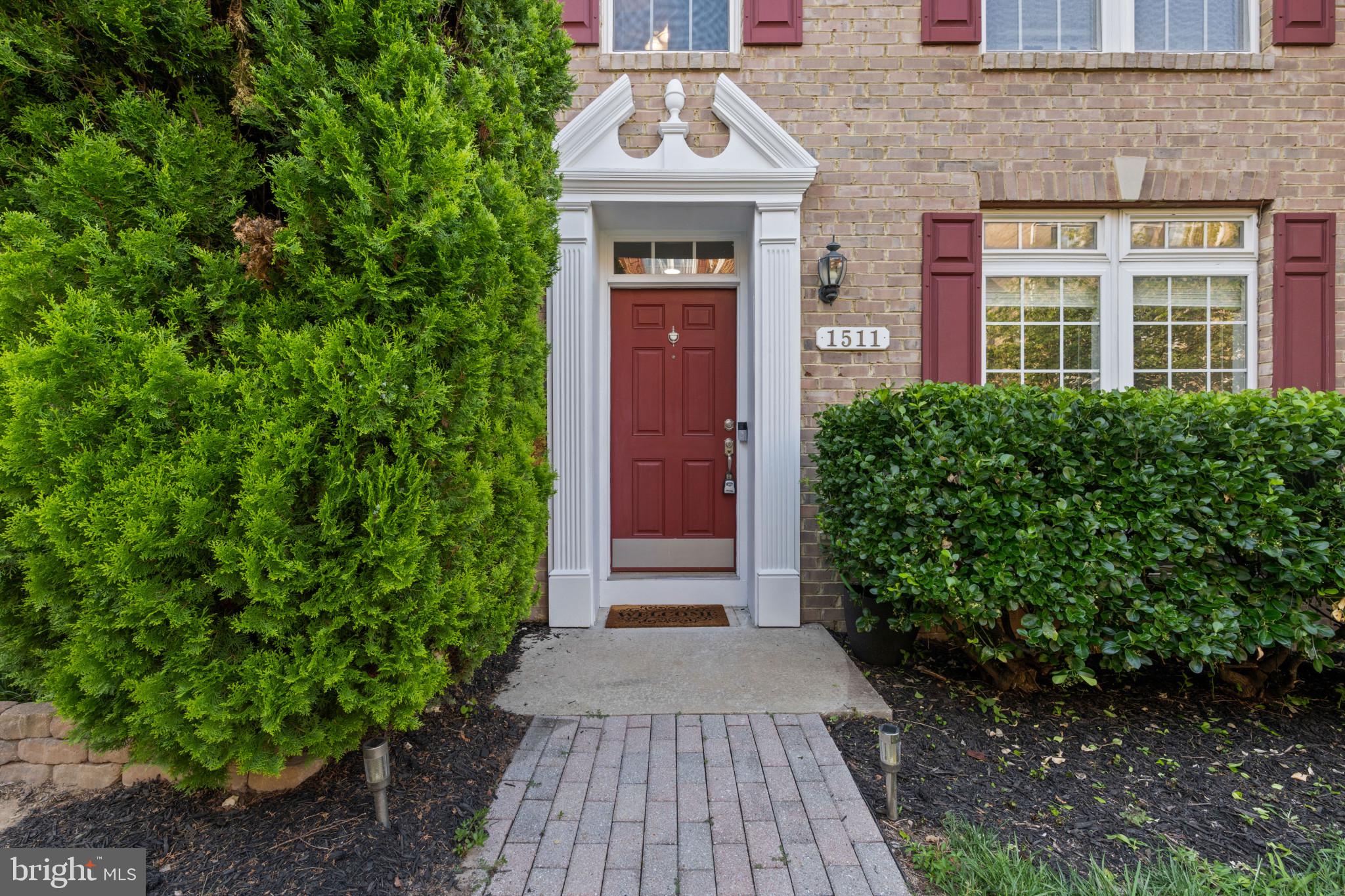 1511 MARTOCK LANE