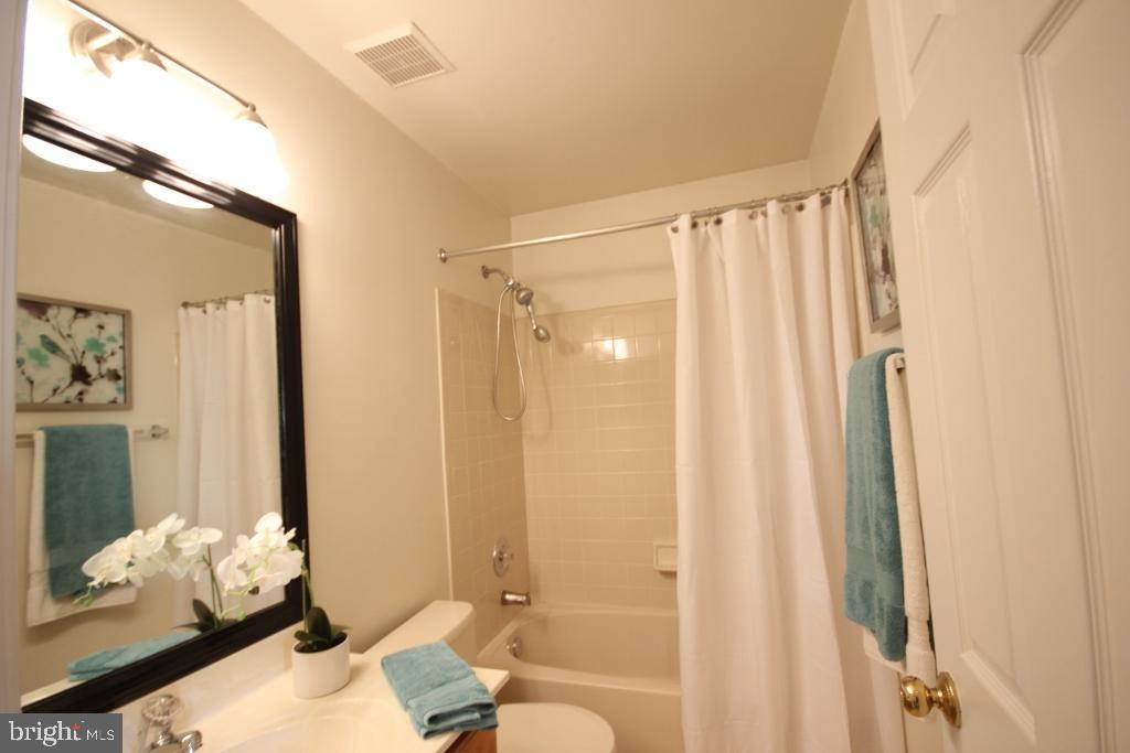 RIDGE TOP TERRACE - Residential Lease