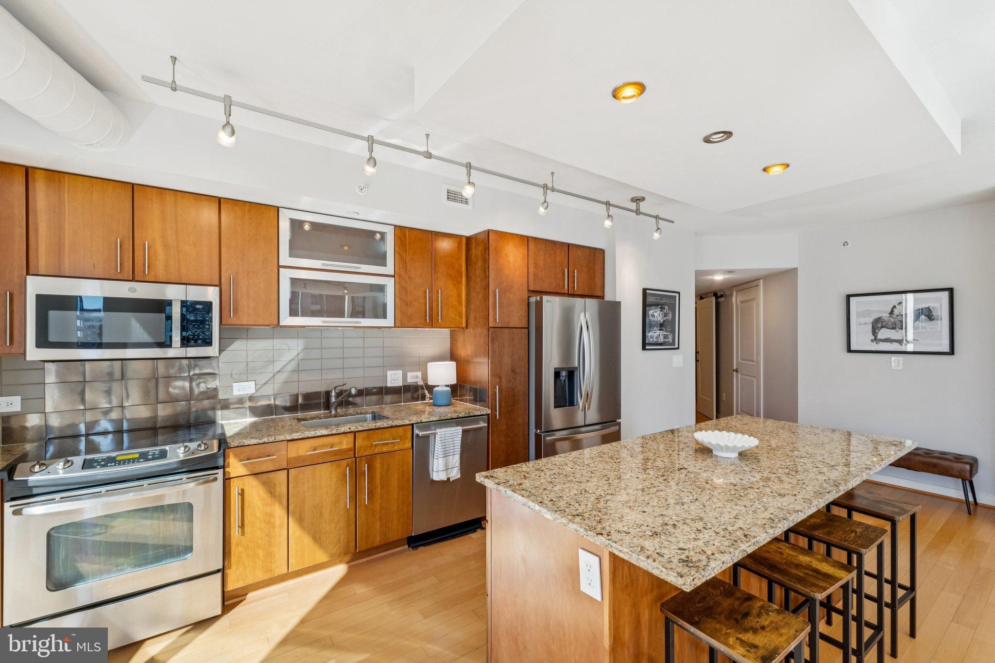 1025 1ST STREET SE 713