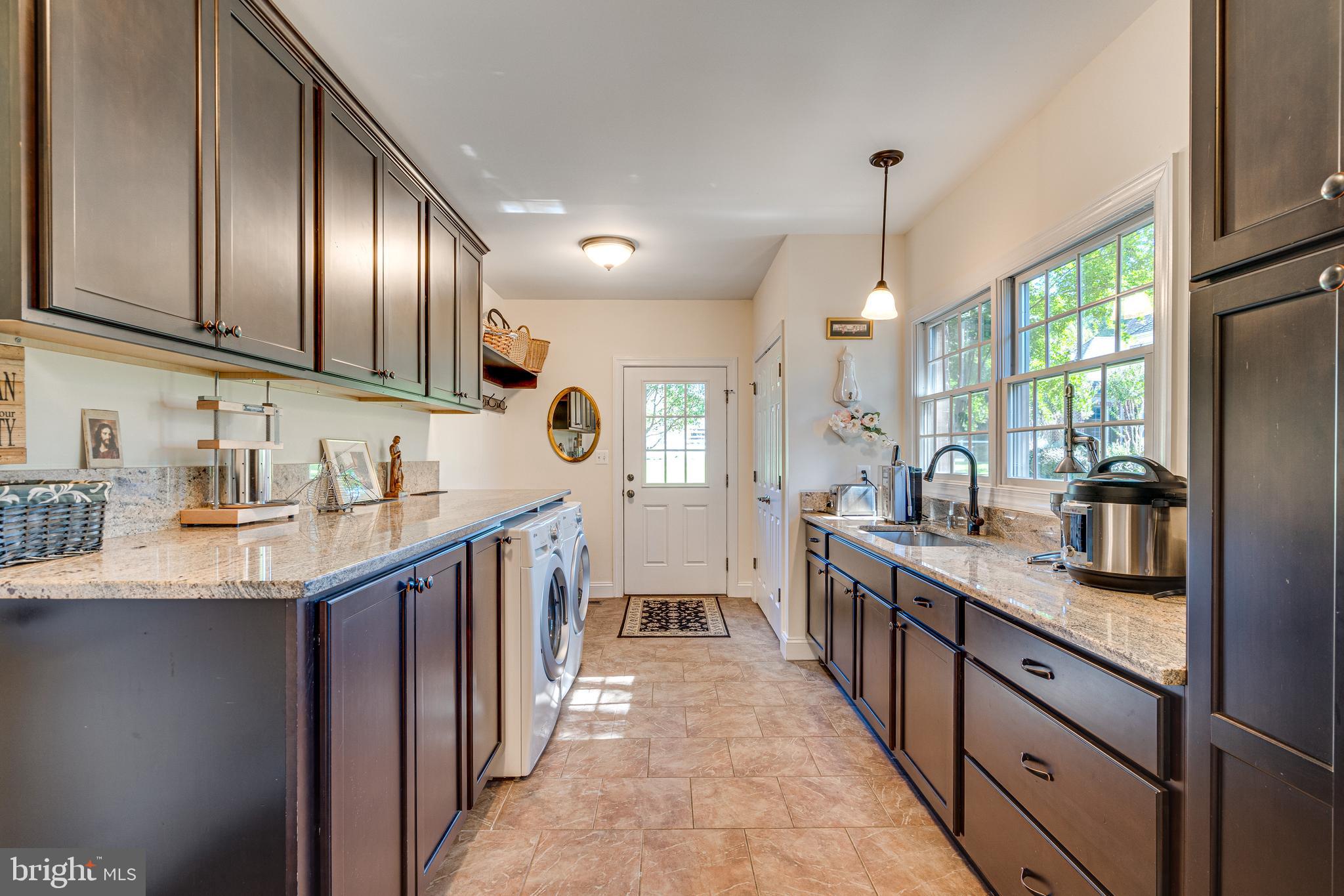 HICKORY VALE FARM - Residential Lease