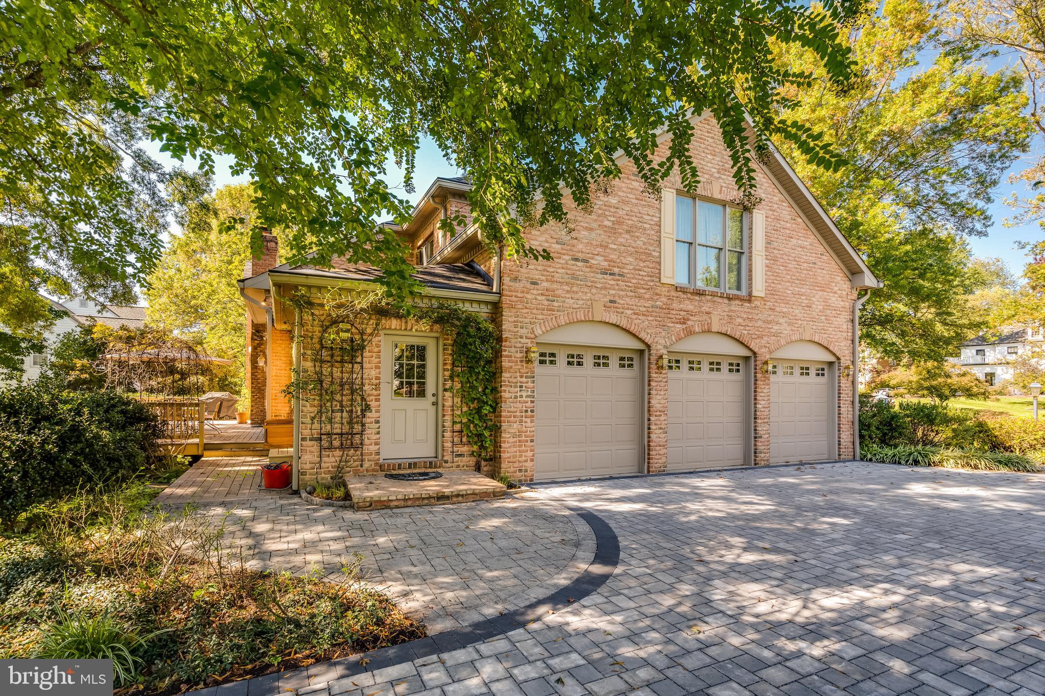 HICKORY VALE FARM - Residential Lease