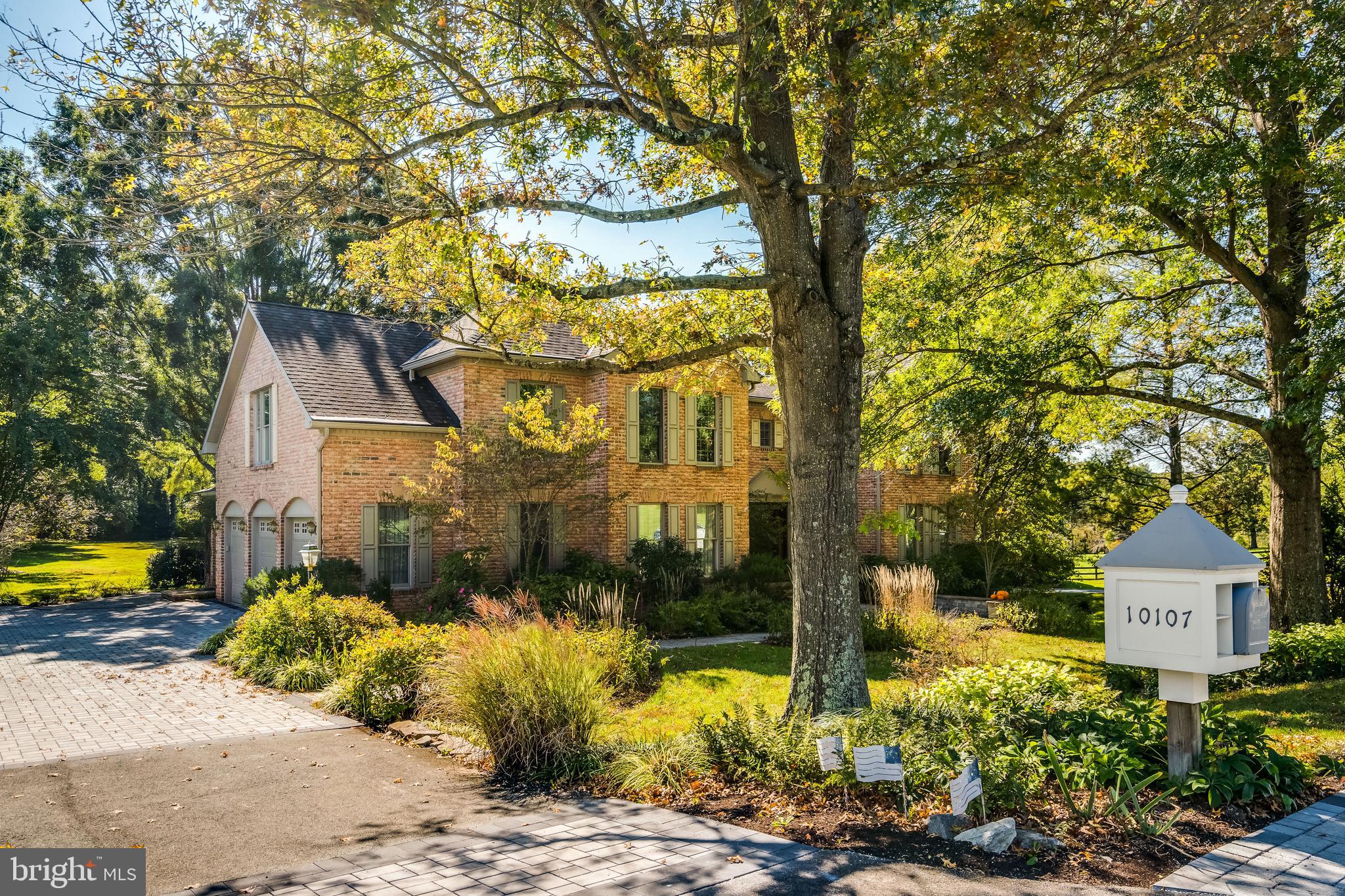 HICKORY VALE FARM - Residential Lease