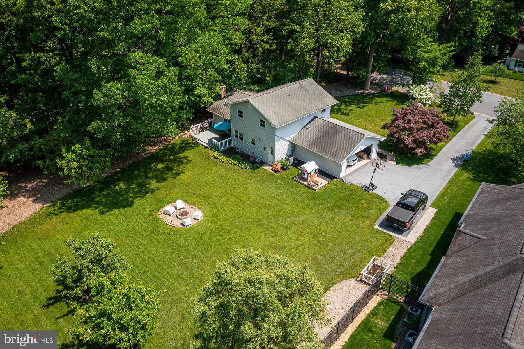 CHESTNUT HILL - Residential