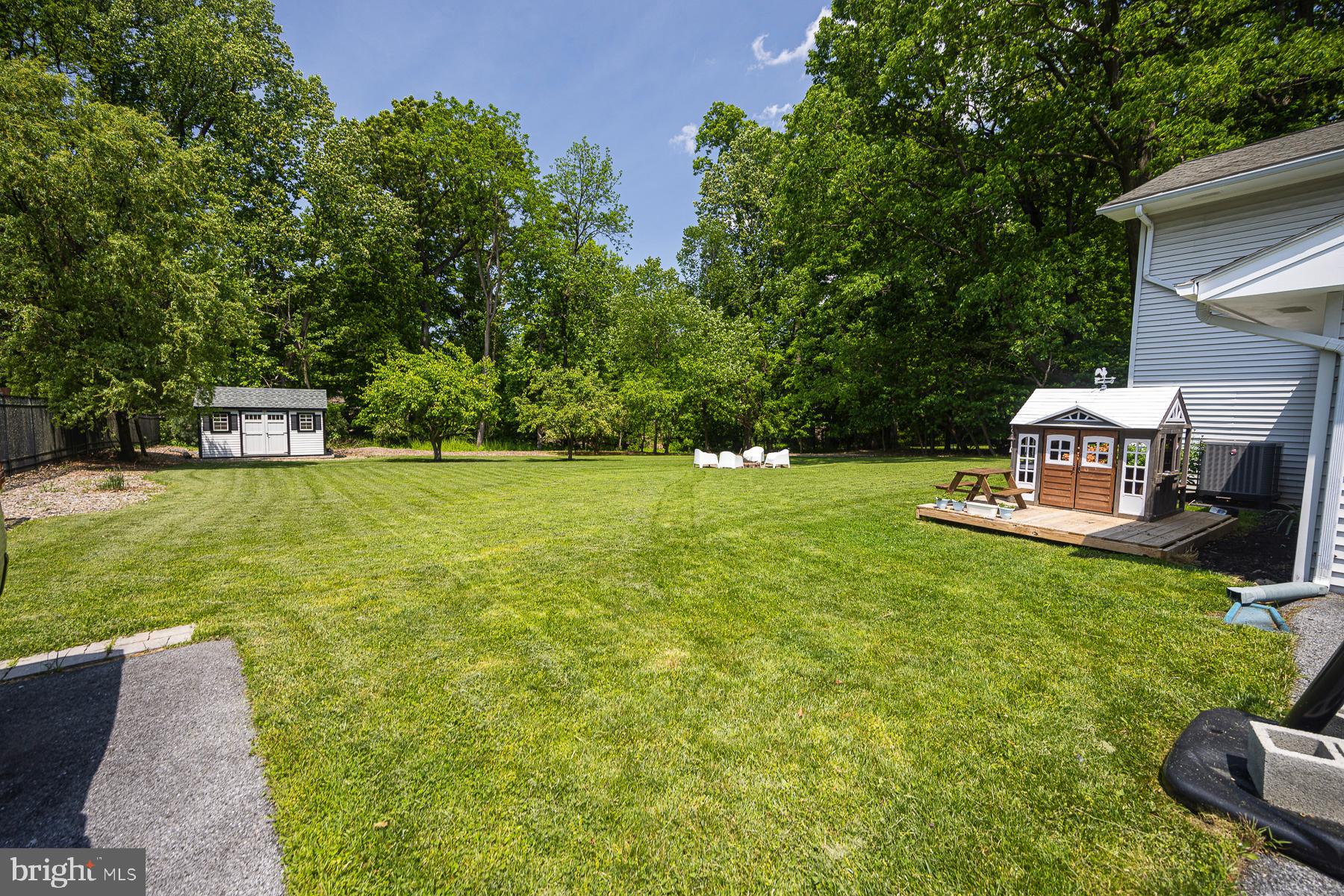 CHESTNUT HILL - Residential