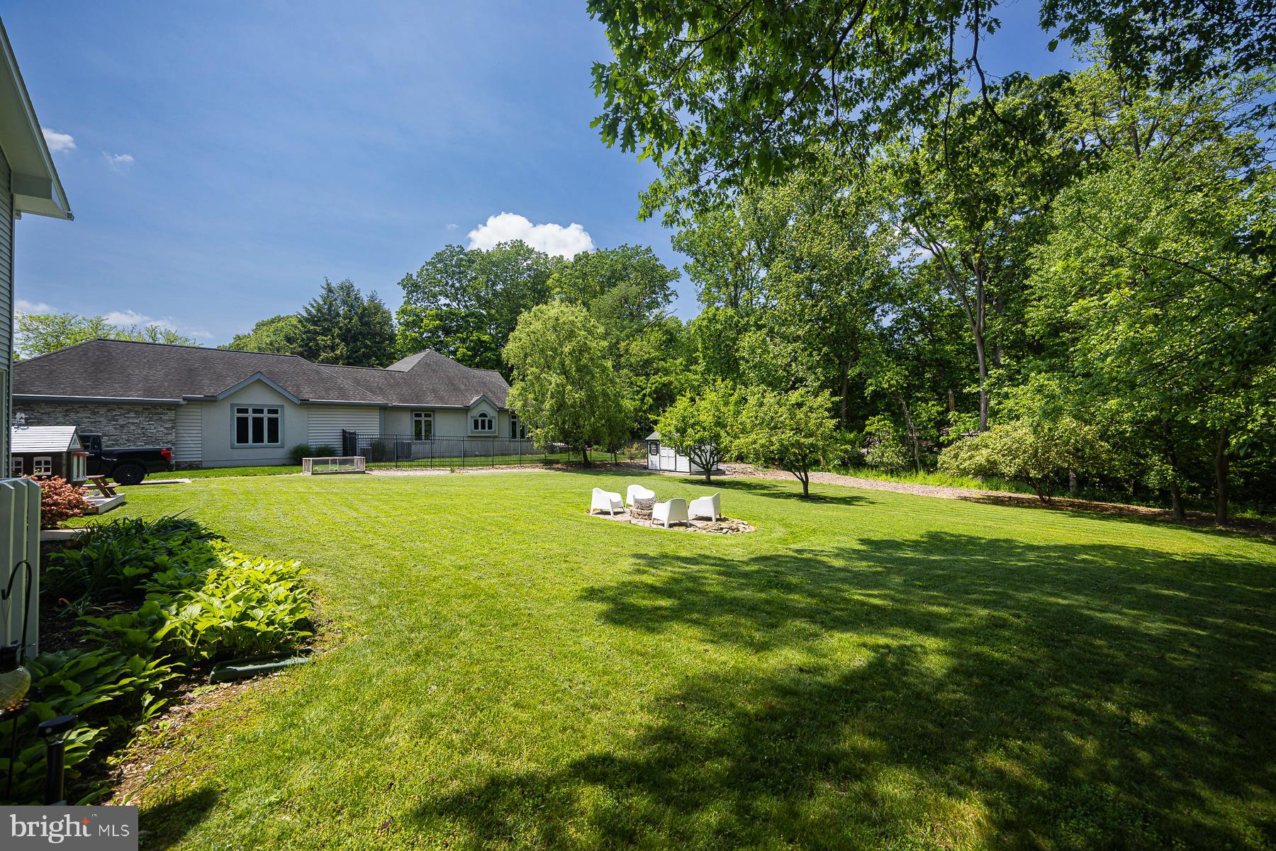 CHESTNUT HILL - Residential