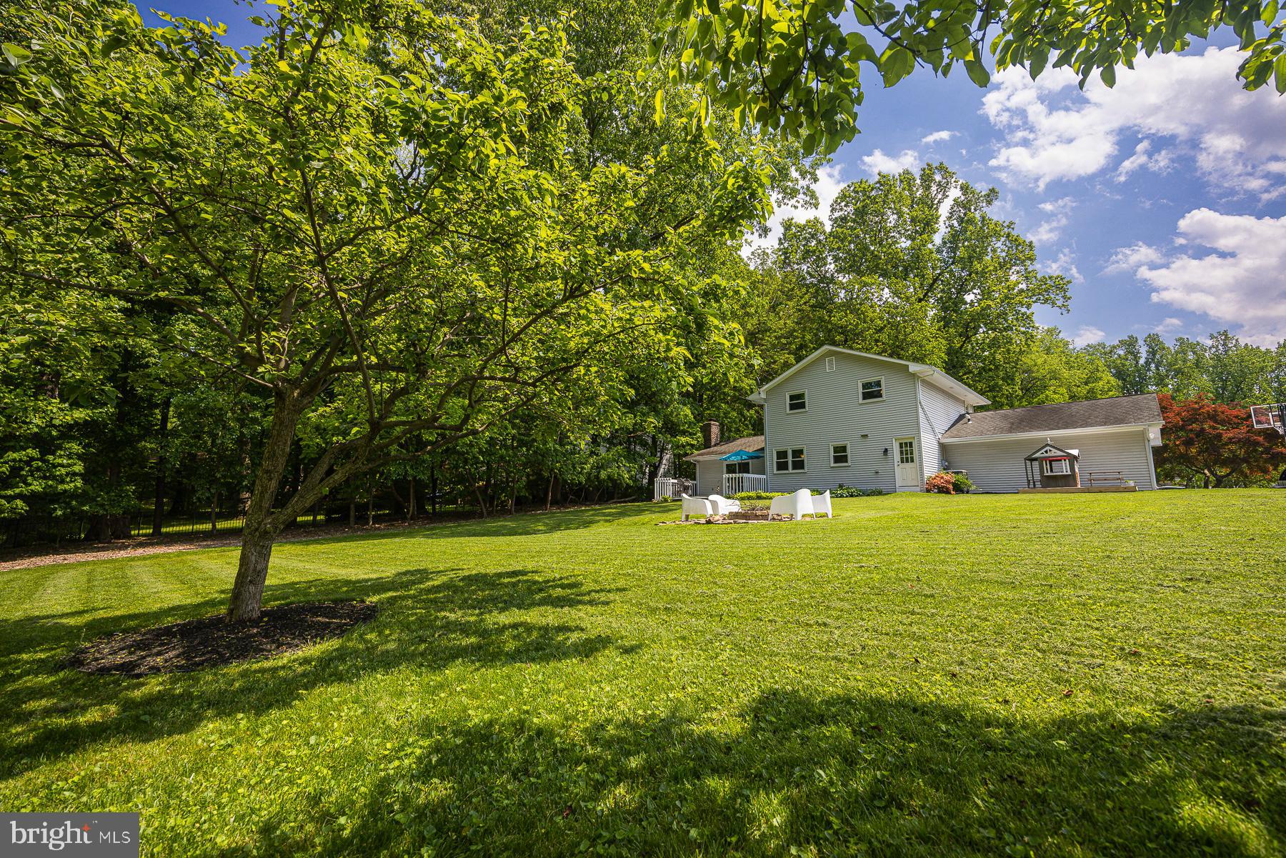 CHESTNUT HILL - Residential