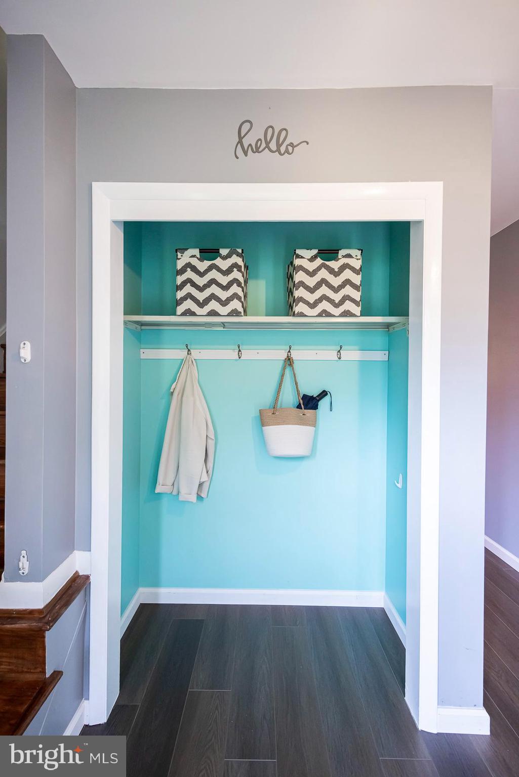 CHESTNUT HILL - Residential