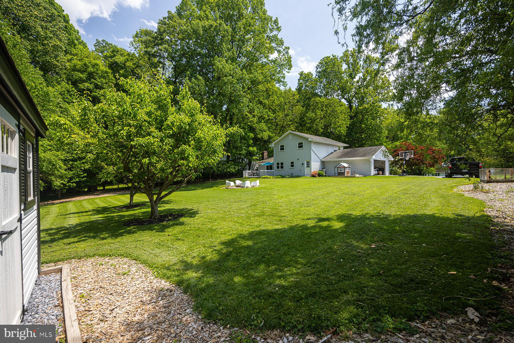 CHESTNUT HILL - Residential