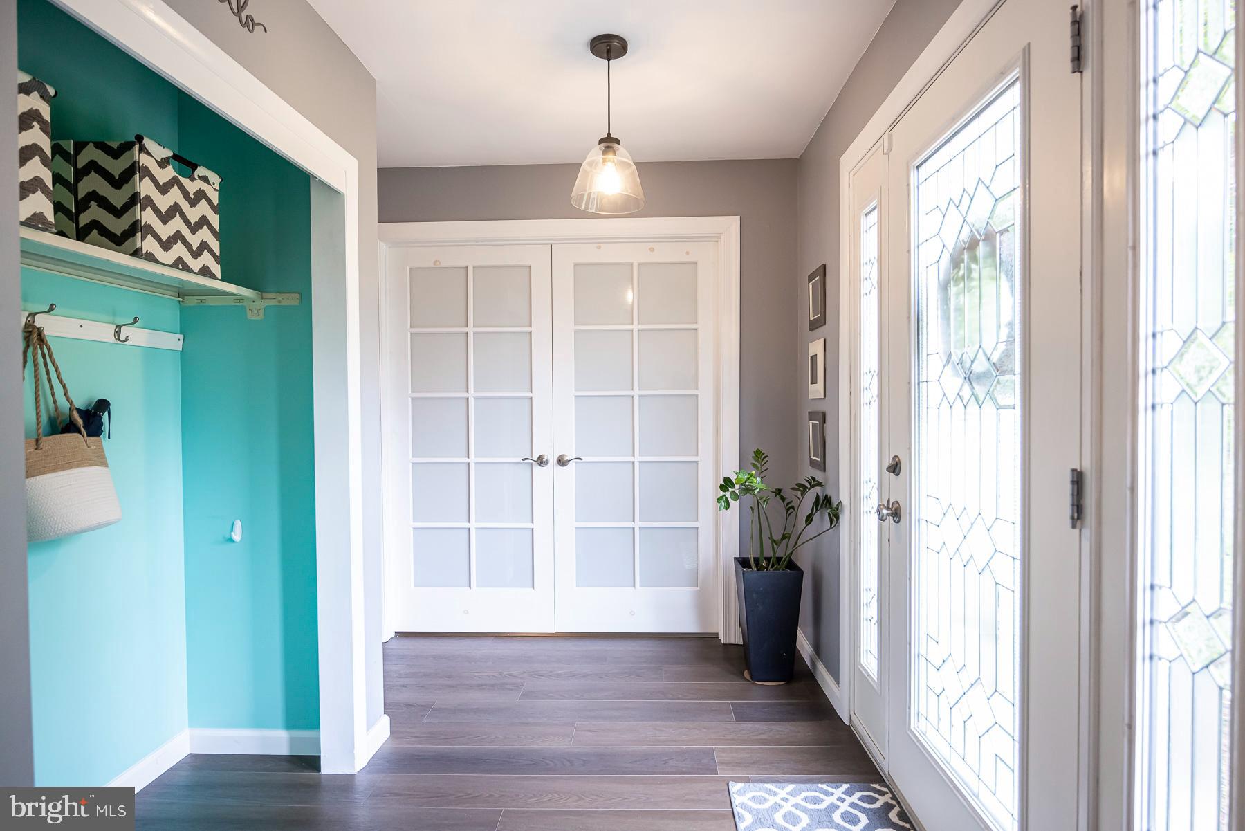 CHESTNUT HILL - Residential