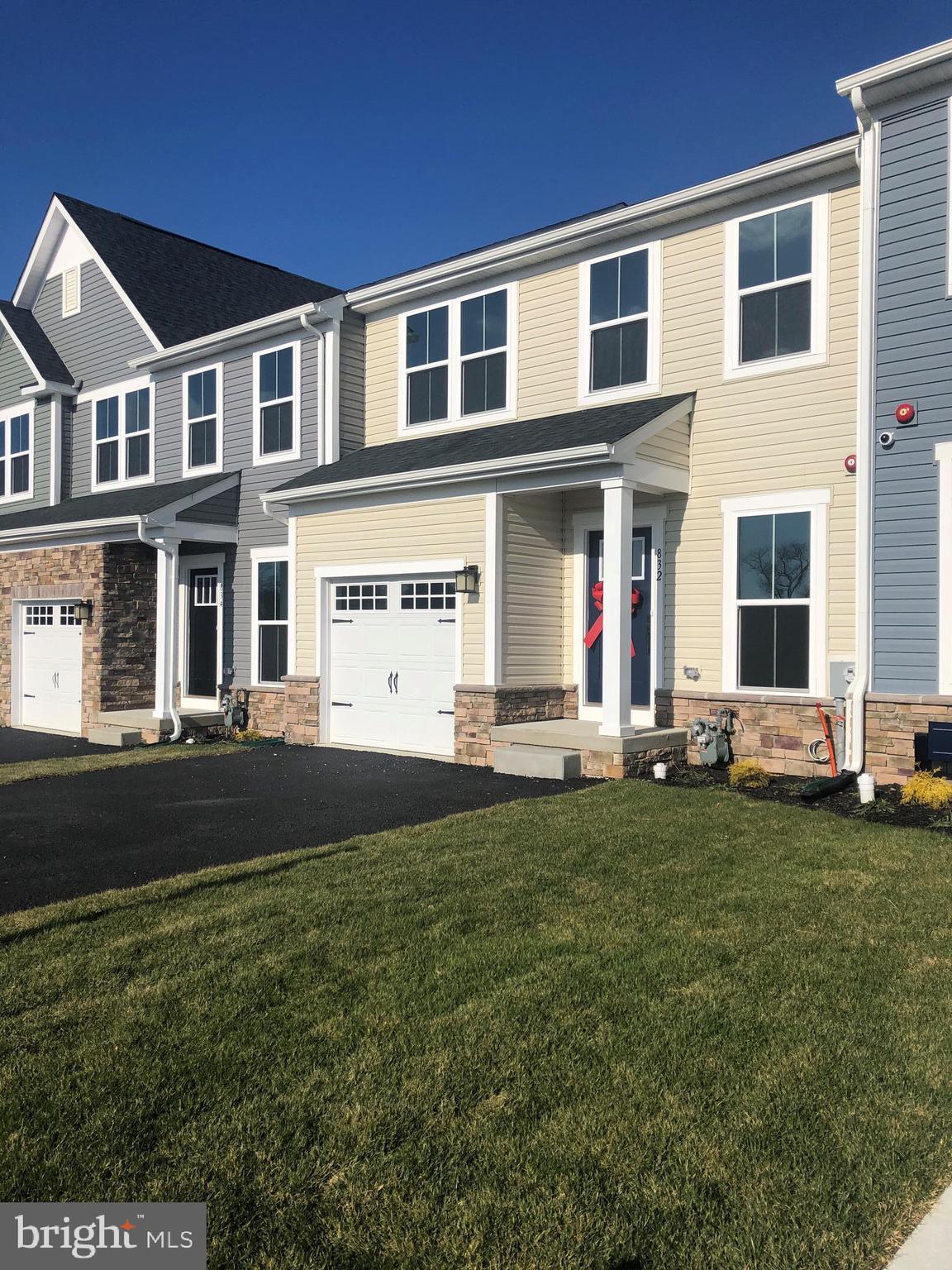 LONGWOOD PRESERVE - Residential