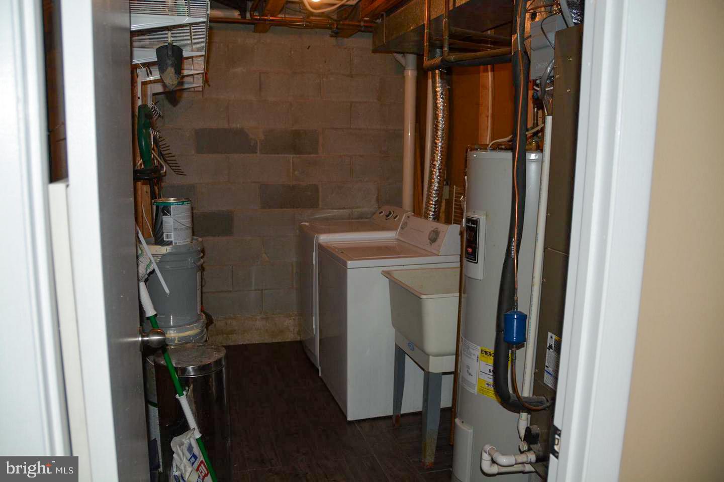 VILLAGE OF KINGS CONTRIVANCE - Residential Lease