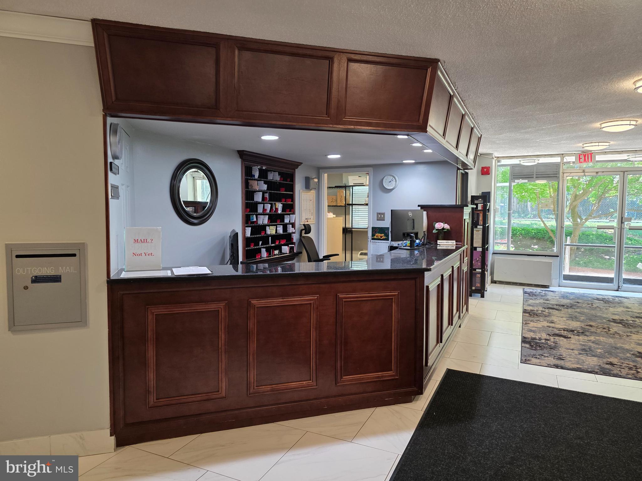 HUNTING CREEK CLUB CONDOMINIUMS - Residential