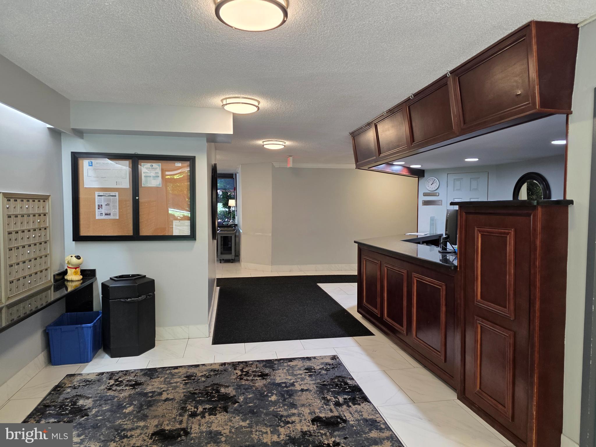 HUNTING CREEK CLUB CONDOMINIUMS - Residential