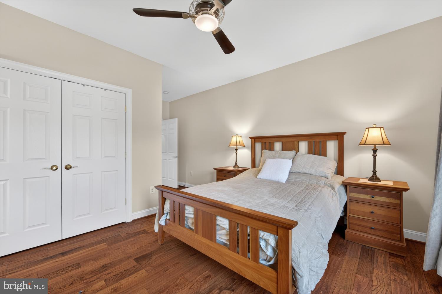 SENECA GATE - Residential