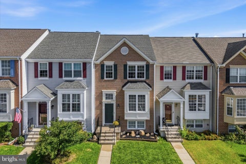 Photo of 8416 Tackhouse Loop, GAINESVILLE, VA 20155 (MLS # VAPW2130844)